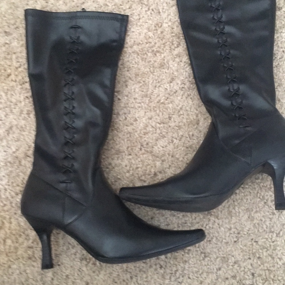 Black Boots